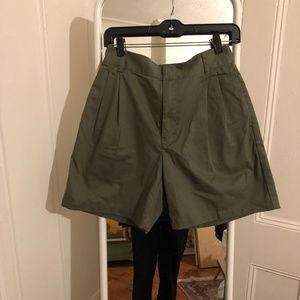 ARITZIA TNA CARGO SHORTS